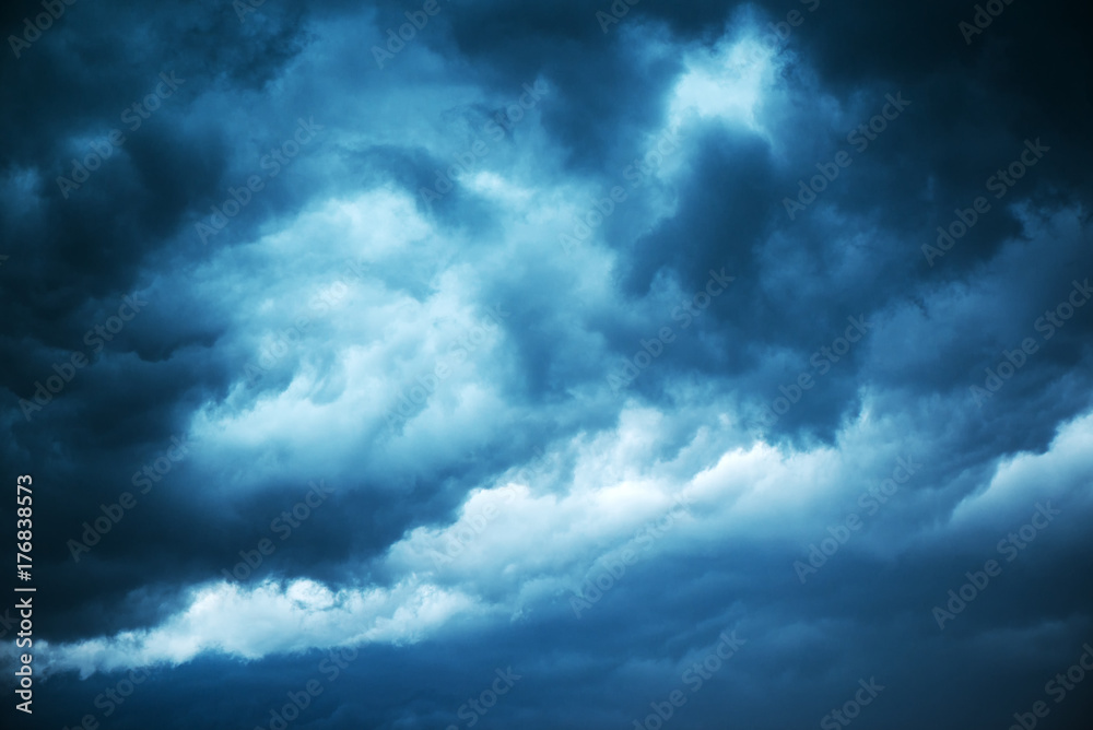 Fototapeta premium Dramatic stormy sky, dark clouds before rain