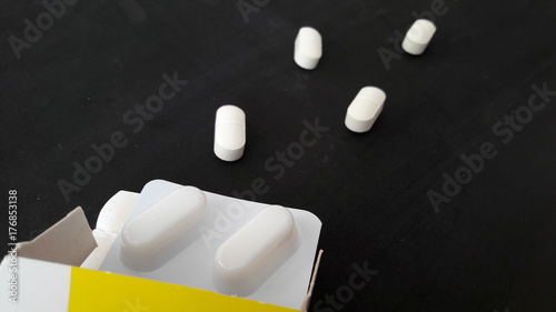 Pillole con confezione