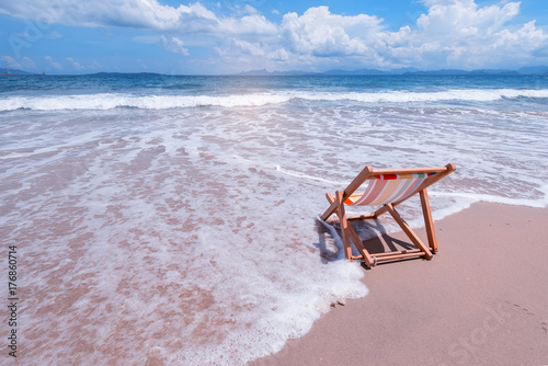 Canvas Print Deck chair at the tropical beach