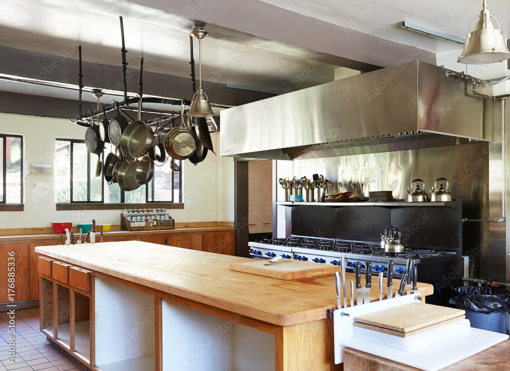Commercial Kitchen Commercial Kitchen