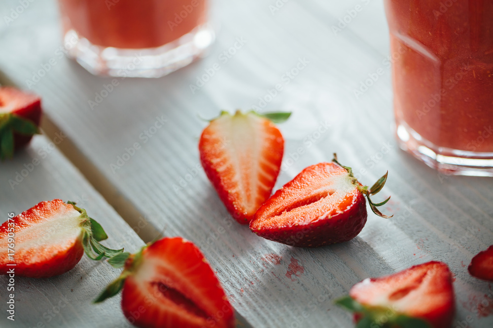 Fresh Strawberries Fresh Strawberries