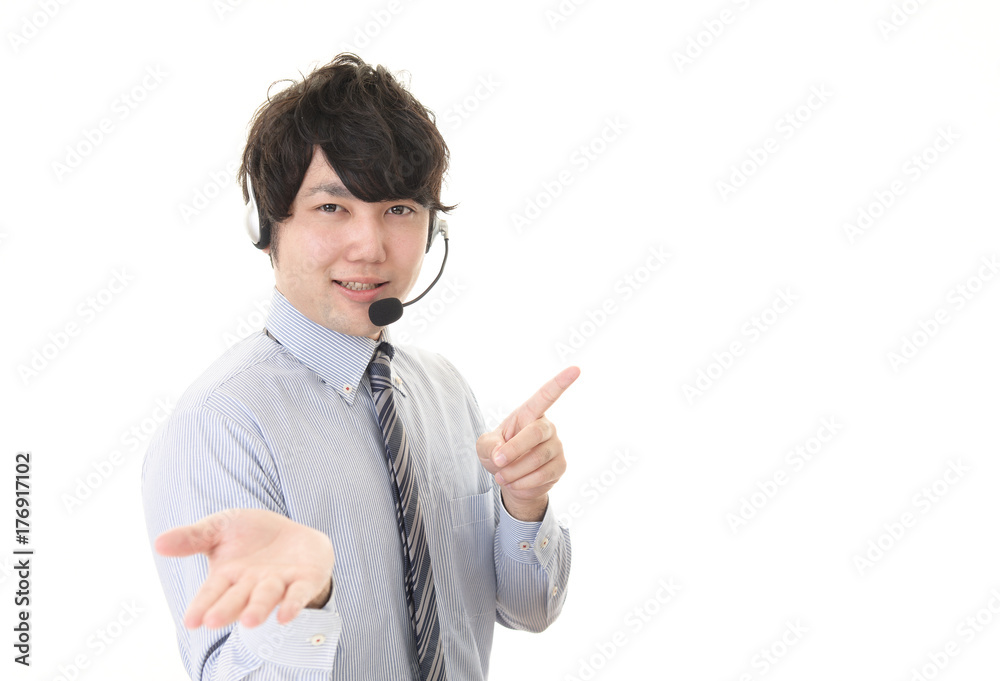 指示する笑顔のオペレーター 指示する笑顔のオペレーター