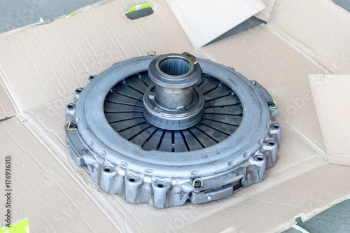Clutch truck. Disc and clutch basket. a New set of replacement autumotive clutch.