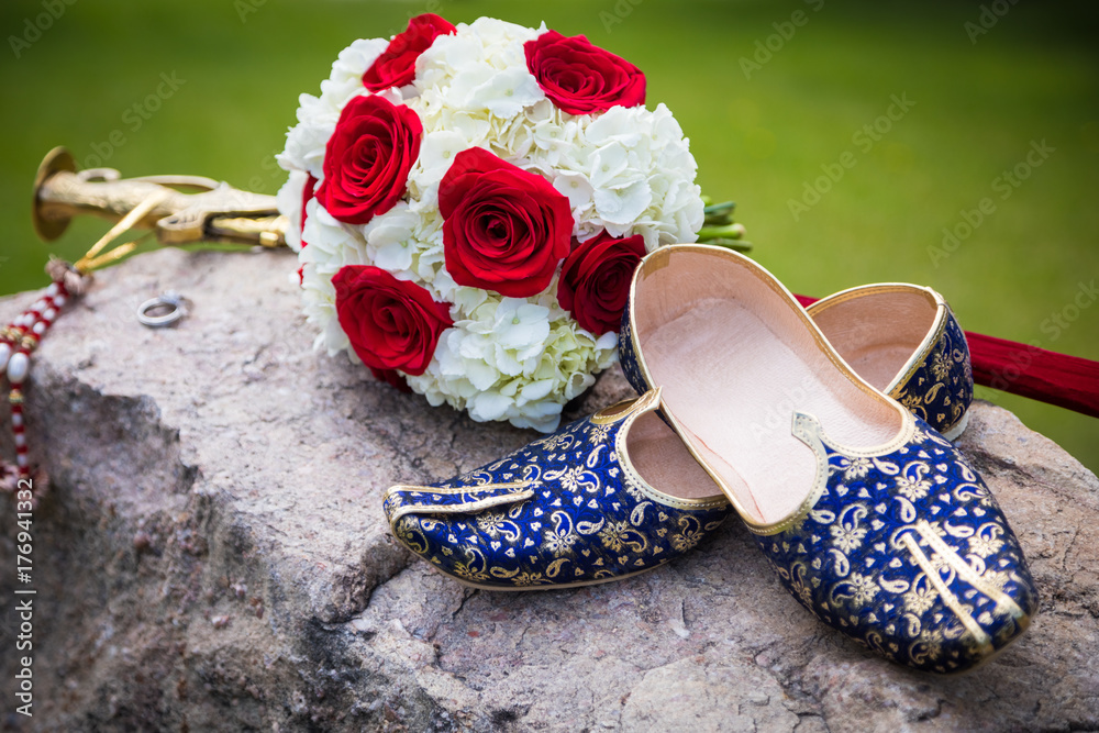 Bridal Wedding Flowers.Arrangement of Bridal Items before Wedding,Indian  Wedding Stock Image - Image of arrangement, birthday: 126829689