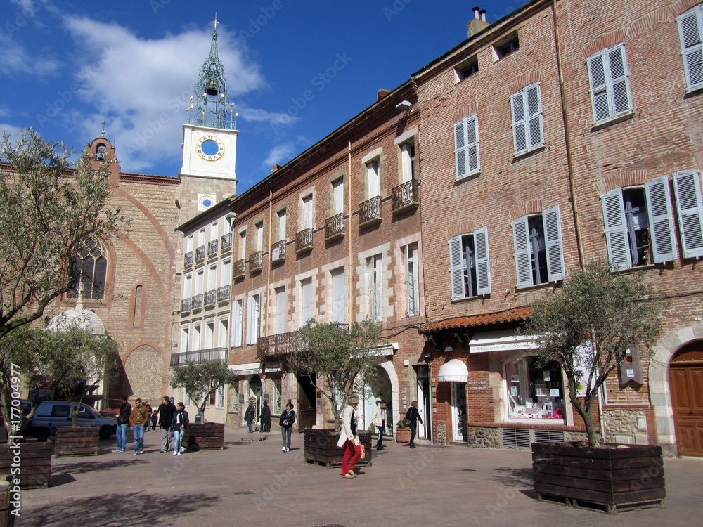 Place Leon Gambetta, Perpignan. Place Leon Gambetta, Perpignan.