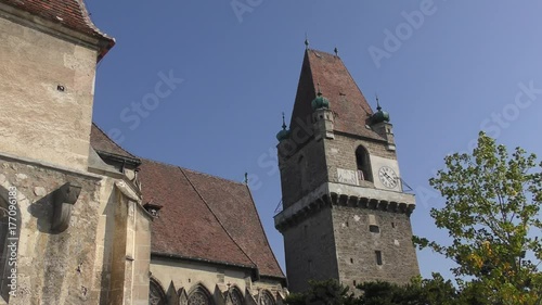 Wehrkirche und Wehrturm Perchtoldsdorf 4k photo