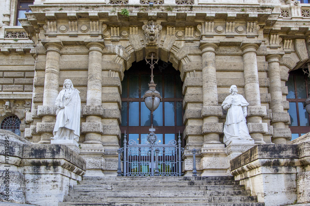 Architectural fragments of Palace of Justice (Corte Suprema di Cassazione). Design by Perugia architect Guglielmo Calderini, built between 1888 and 1910. Rome, Italy.