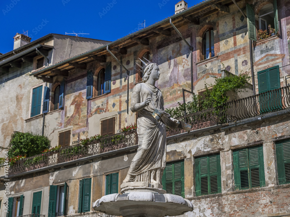 fountain of the Madonna, Verona