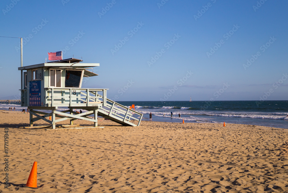 Obraz premium Venice Beach. Public beach in Los Angeles. Building of beach patrol