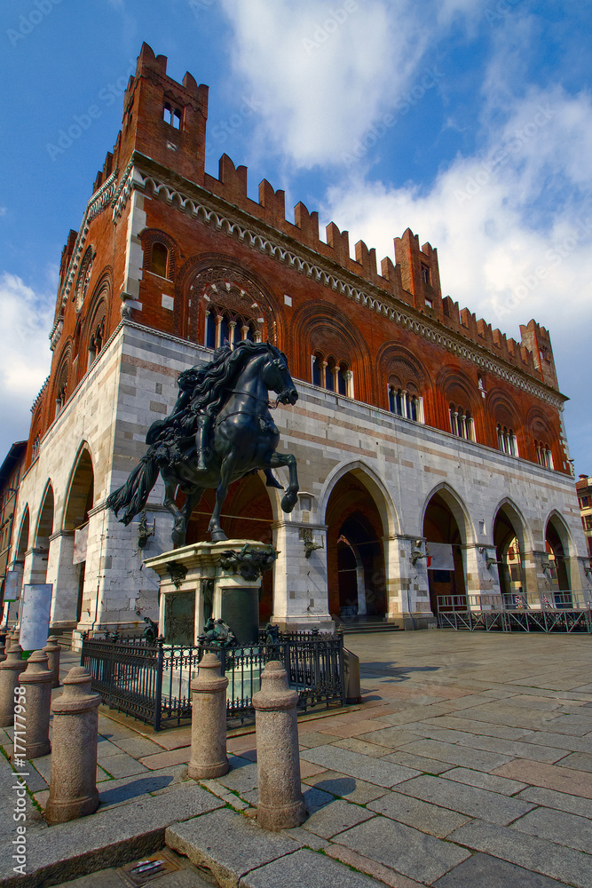 Piacenza, Palazzo Gotico, Piazza Cavalli, Emilia Romagna, Italia , Europa, Italy 