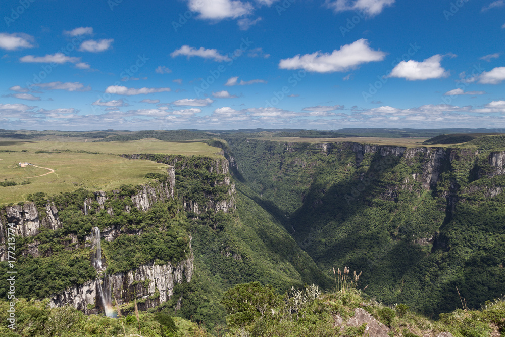 Obraz premium Fortaleza Canyons at Cambara do Sul, Brazil