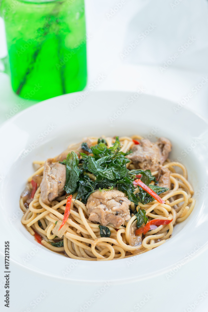 Spaghetti with chicken and basil crispy. Spaghetti with chicken and basil crispy.