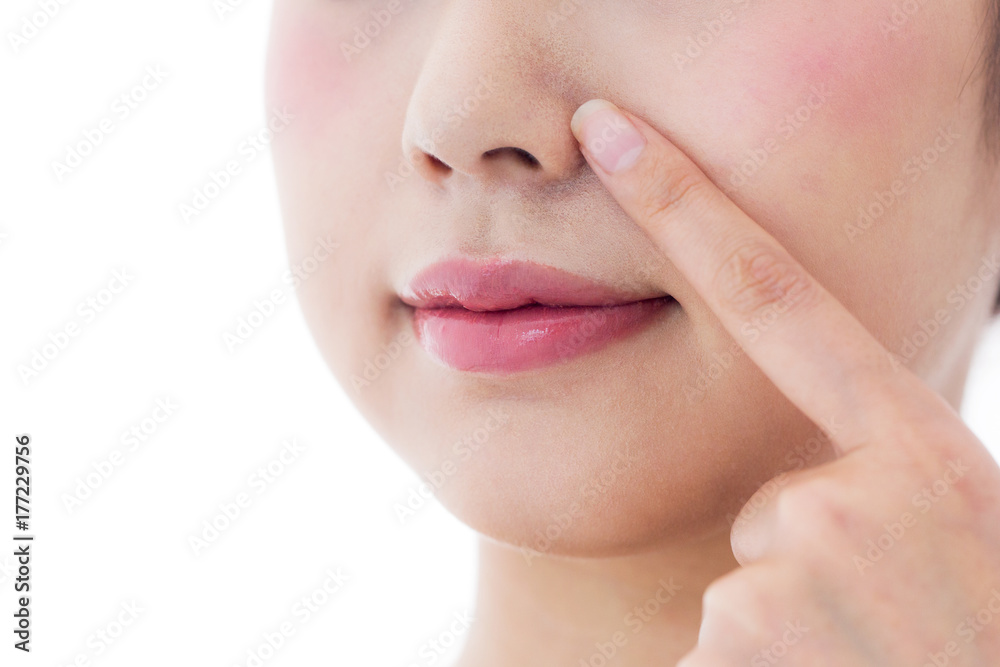 Obraz premium 小鼻のスキンケア