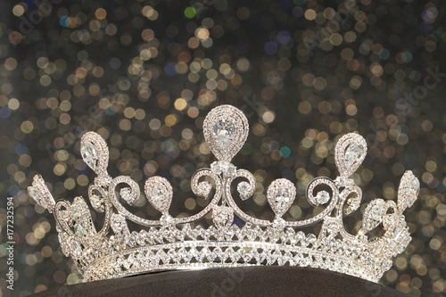 Diamon Silver Crown for Miss Pageant Beauty Contest, Crystal Tiara decorate photo