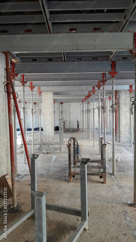 Fototapeta premium Cantiere edile - lavori in corso