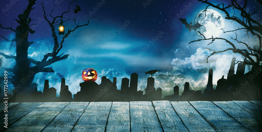 Naklejka premium Spooky halloween background with empty wooden planks