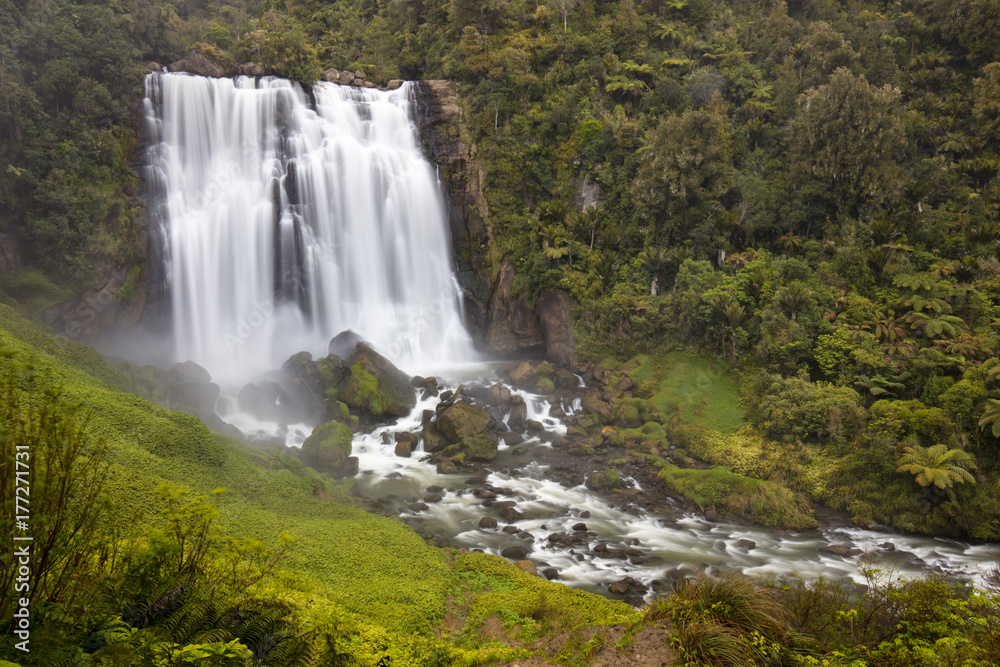 Marokopa Falls