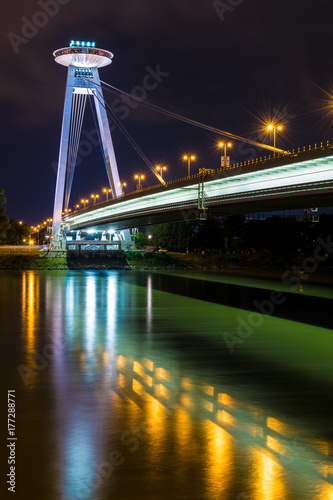 Brücke des slowakischen Nationalaufstandes Most SNP an der Donau in Bratislava photo