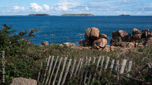 Wallpaper Mural Ploumanac'h - Rosa Granitküste Torontodigital.ca