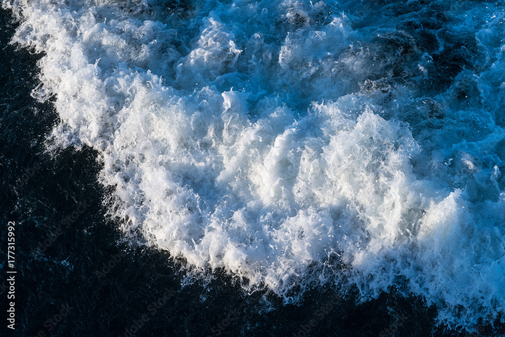 Naklejka premium Cold waves in the wake of large cruise ship