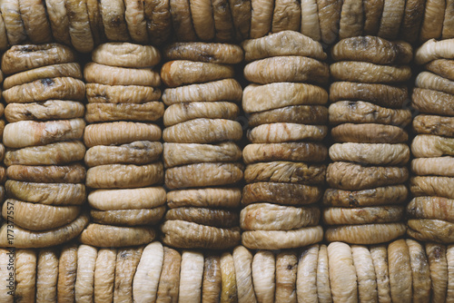 dried figs photo