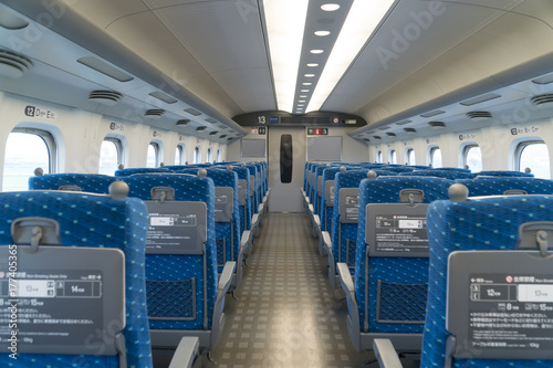 Bild auf Leinwand 東海道新幹線　車内風景