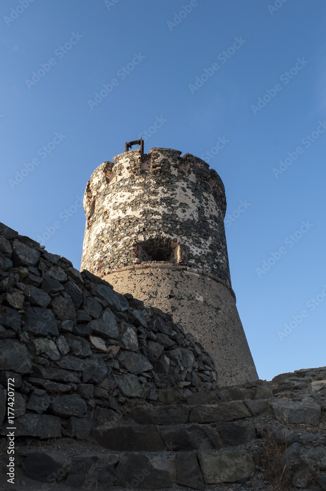 Foto de Corsica, 01/09/2017 la Torre della Parata, la torre genovese