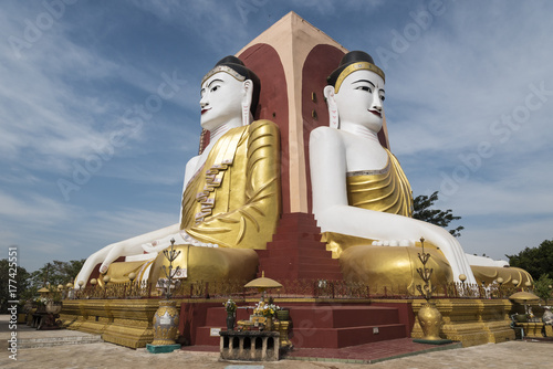 Kyaikpun Buddha, Bago, Burma photo