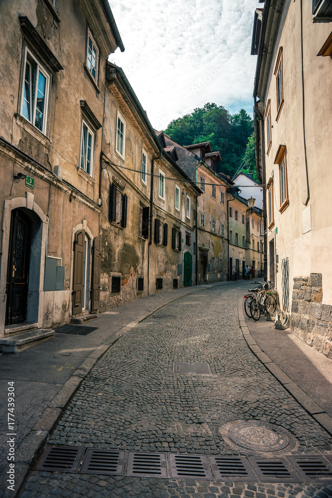 Obraz premium Streets and views in centre of Ljubljana, capital of Slovenia. Its central geographic location within Slovenia 