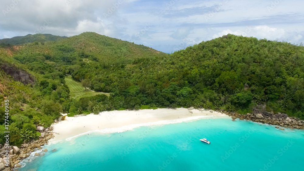 Fototapeta premium Beautiful aerial view of Seychelles Island