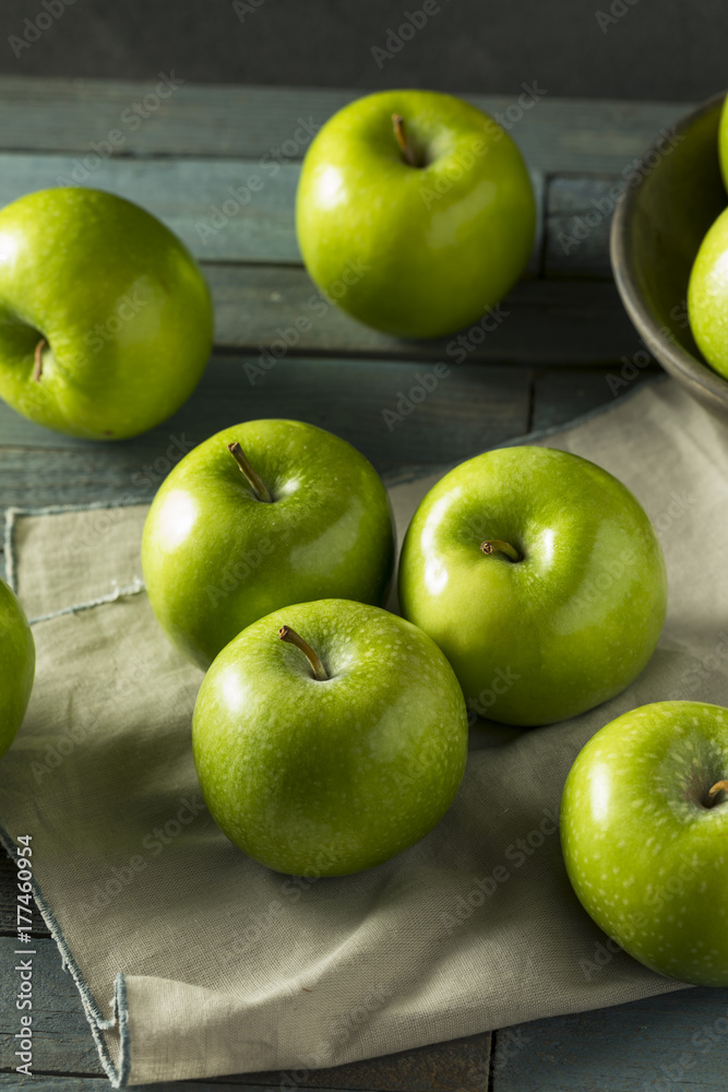 Raw Green Organic Granny Smith Apples Raw Green Organic Granny Smith Apples