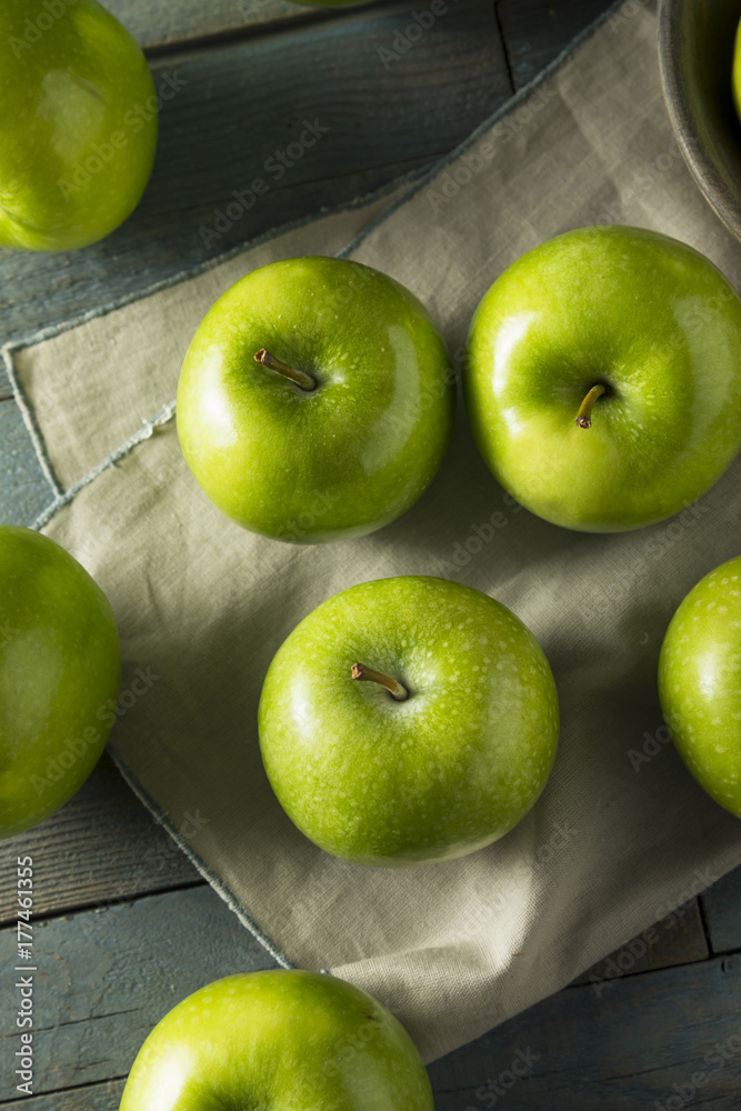 Raw Green Organic Granny Smith Apples