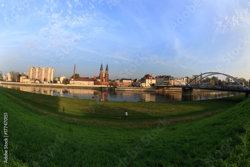 Panorama miasta Opole, widok rzeki Odry i Katedry. #177470151