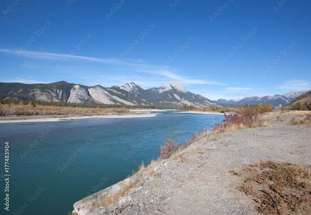 Aeolus Whitecap mountain range