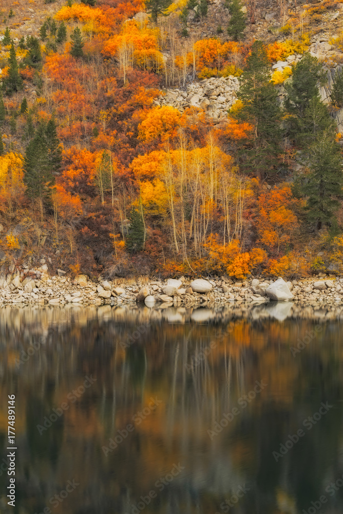 Fall at Lake Sabrina