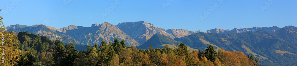 Allgäu - Bergkette - Panorama - Herbst 