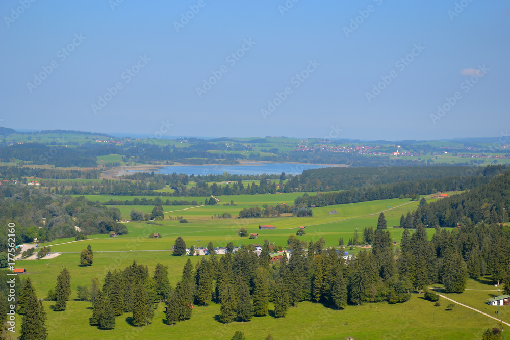 Obraz premium View of Bavaria - from the top of Neuschwanstein Castle, Germany