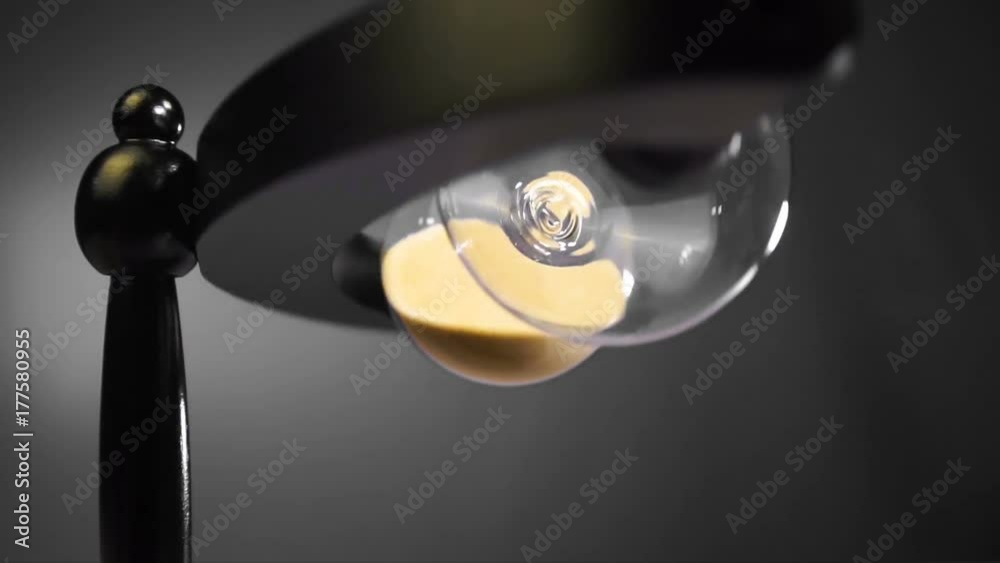 Time, the hourglass turns the hand and begins the countdown of five minutes in black and white shades