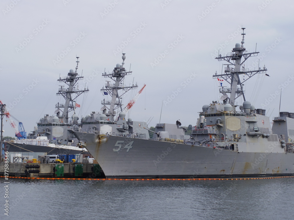 横須賀の軍艦 横須賀の軍艦