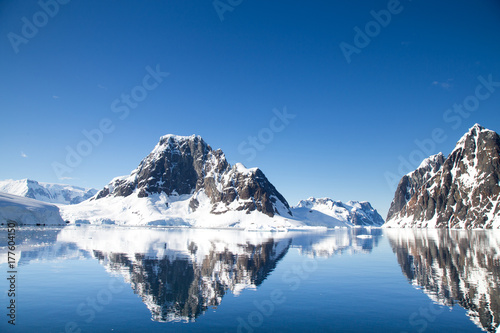 Fotografie Antarctic Peninsula Landscape.