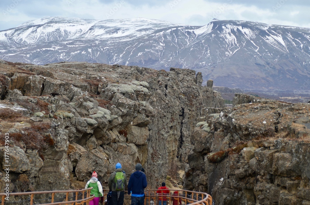 アイスランド ギャウ ゴールデンサークル シンクヴェトリル国立公園 世界遺産 地溝帯 プレート 絶景 冬 Iceland Island Winter Golden Circle Gja Thingvellir National Park Gja Stock 写真 Adobe Stock アイスランド ギャウ ゴールデンサークル シンクヴェトリル国立公園 世界遺産 地溝帯 プレート 絶景 冬 Iceland Island Winter Golden Circle Gja Thingvellir National Park Gja Stock 写真 Adobe Stock