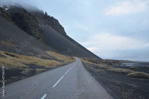 アイスランド 道路 橋 絶景 冬 レンタカー セルフドライブ iceland island winter road bride rental car self drive