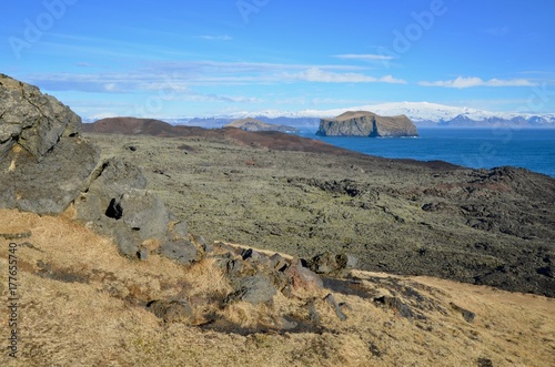 アイスランド　ウエストマン諸島　ヘイマイエイ島　スルスエイ島　世界遺産　火山　氷河　冬 iceland island winter vestmannaeyjar islands heimaey world heritage volcano glacier winter photo