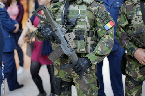 Armed romanian soldiers