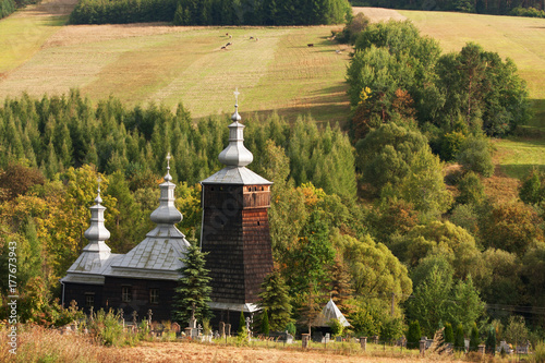 Obraz na płótnie historic wooden church in Leszczyny w salonie