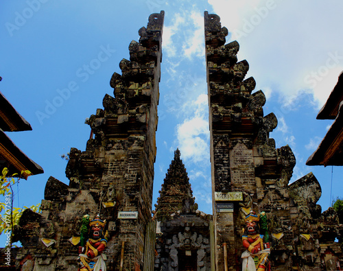 entrée du temple batur 