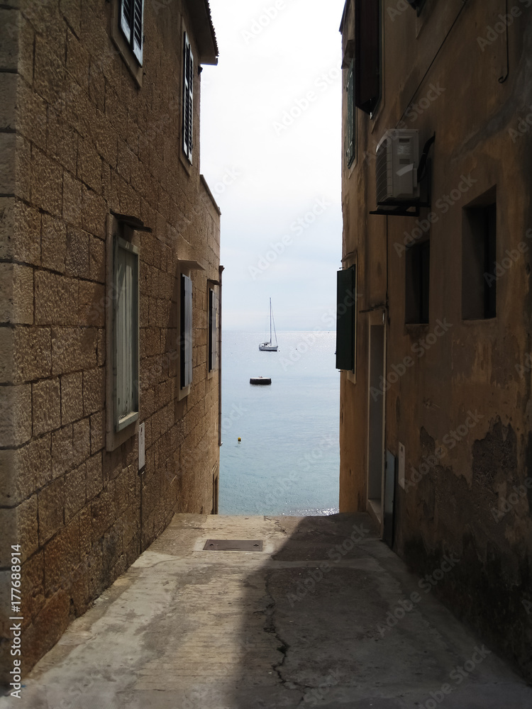 Fototapeta premium Boat in the distance