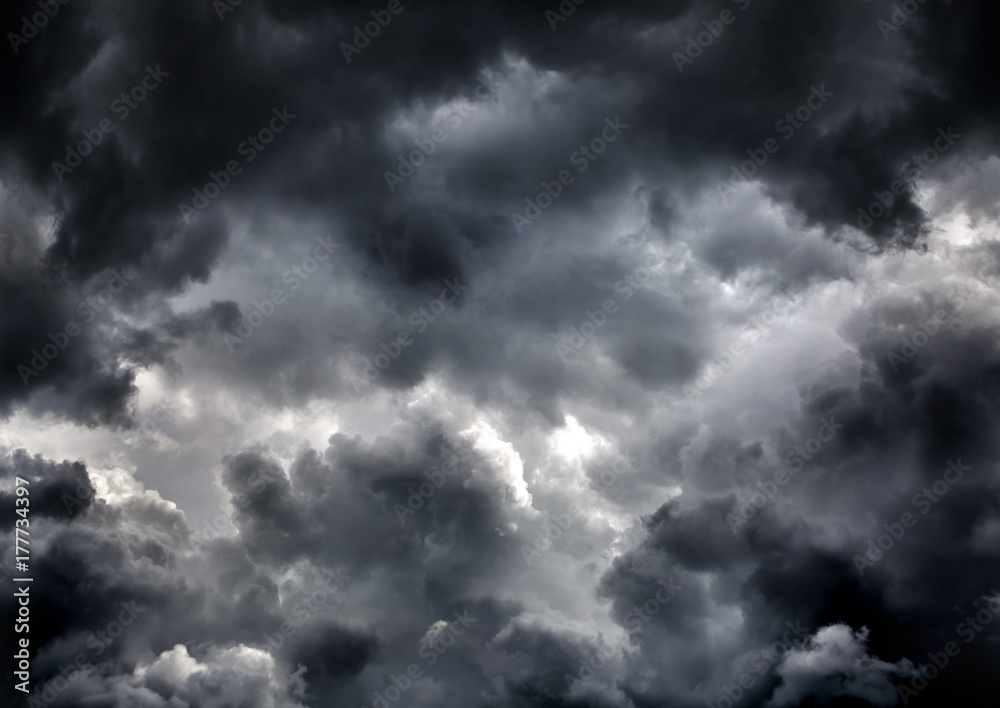 Obraz premium Dramatic Clouds Background