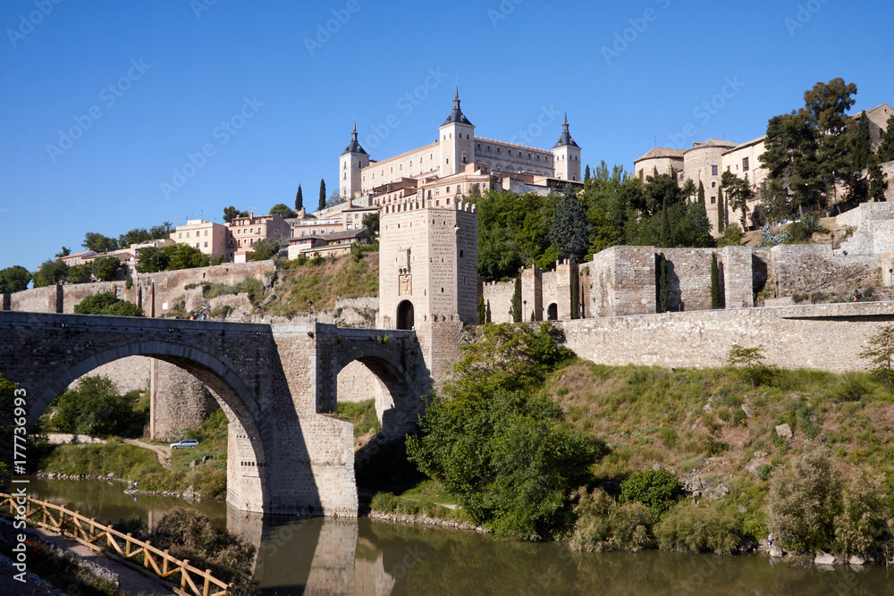 Toledo entrance arch bridge