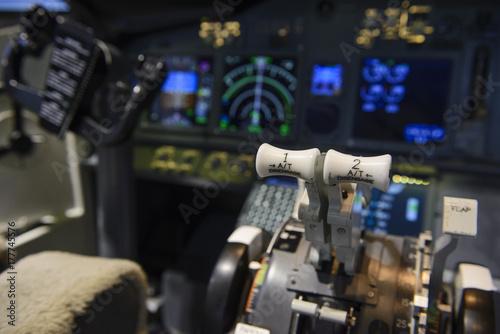 Engine control in the cockpit of an airliner